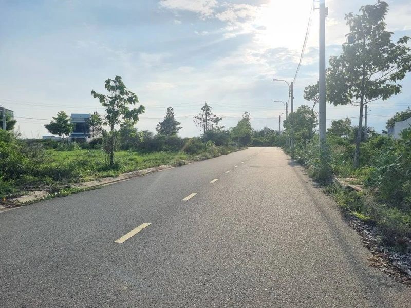 Bán đất mặt tiền 100m2 KDC Hàm Liêm Phan Thiết 890 triệu