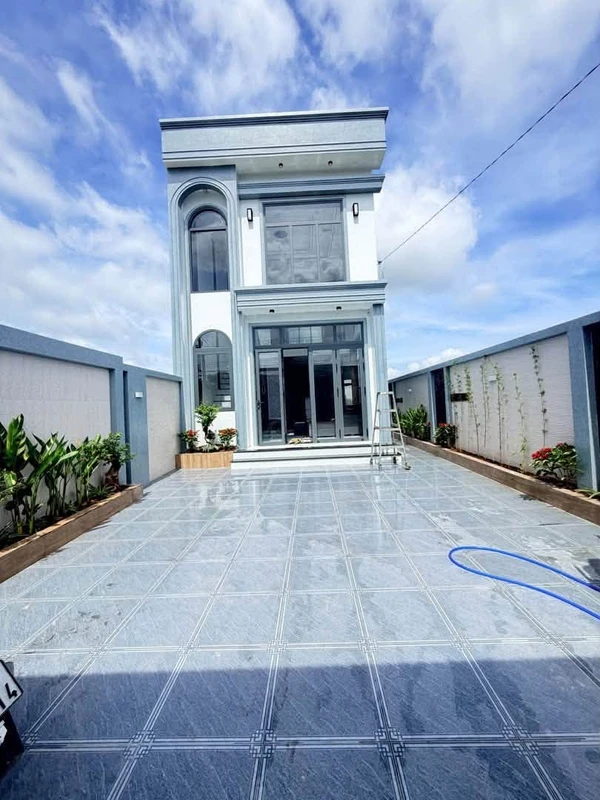 Bán nhà mini 3 phòng ngủ 100m² Long Hải gần biển 4.3 tỷ