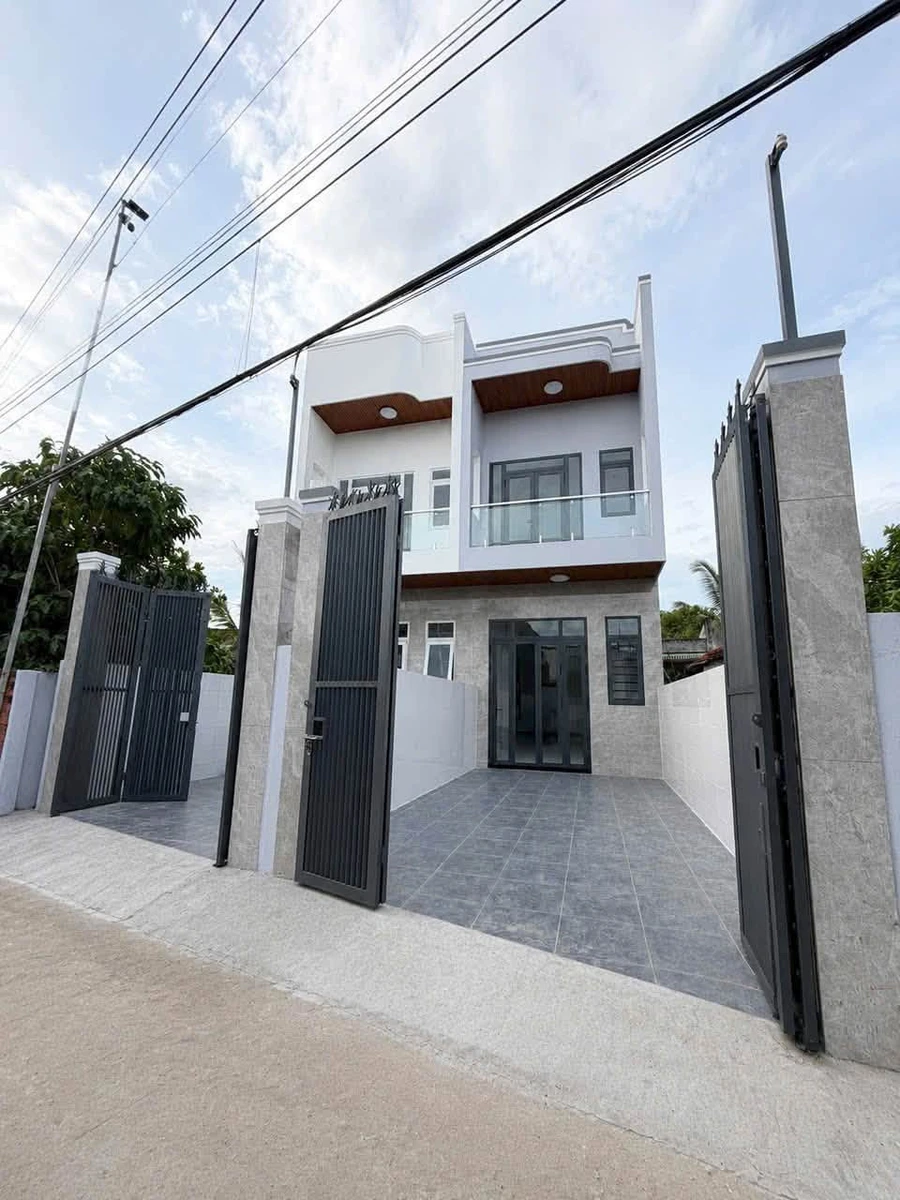 Bán nhà mới 60m² 3PN Q1 giá 2 tỷ 650 - Ảnh 1