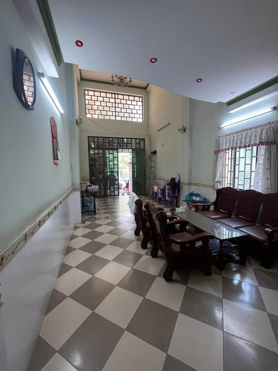 Bán nhà 2 mặt tiền 164m² Tân An, Long An 4,2 tỷ - Ảnh thu nhỏ 3