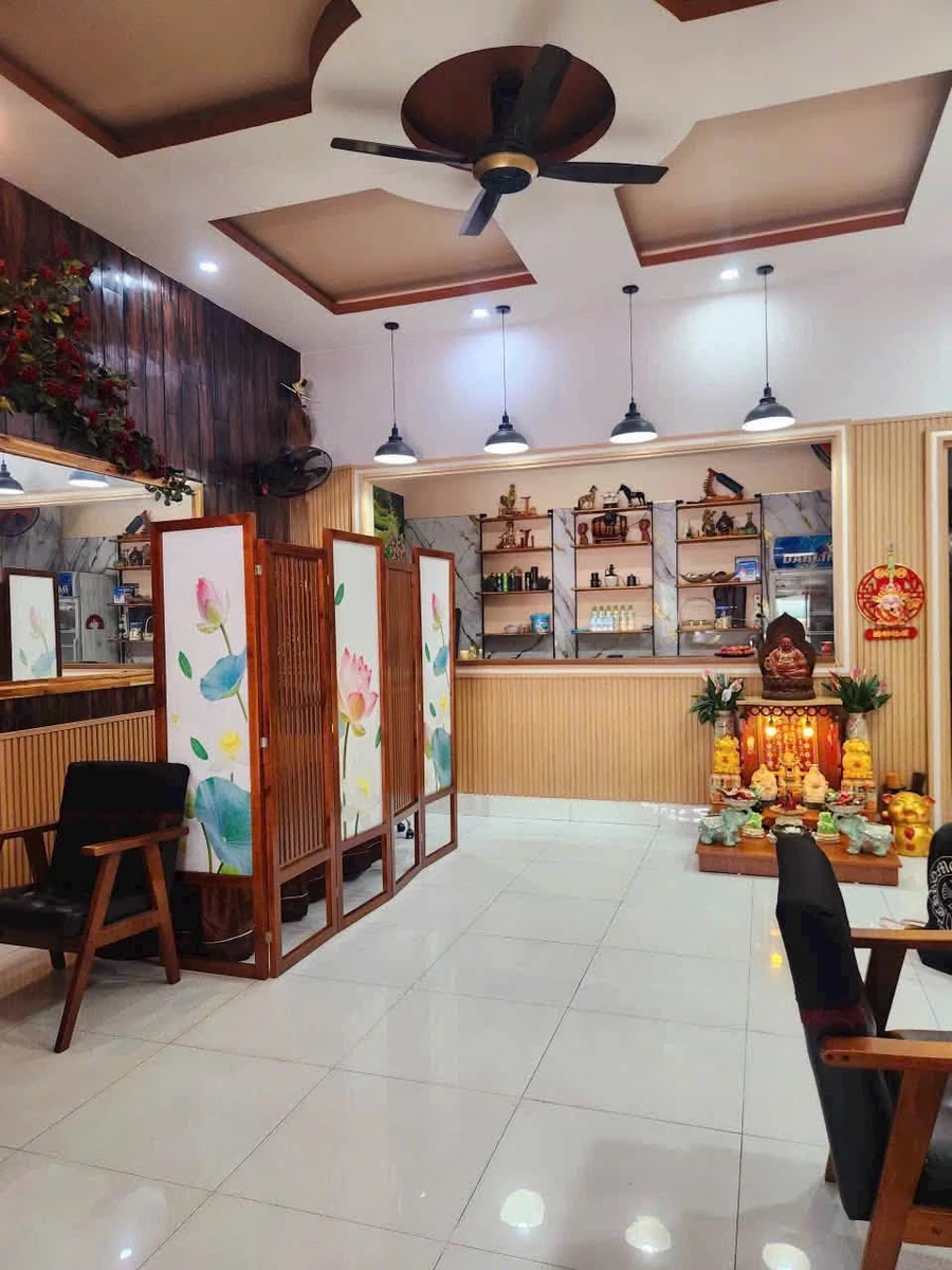 Bán nhà 4 phòng ngủ mặt tiền Lâm Quang Ky Rạch Giá, 188m2 - Ảnh thu nhỏ 2