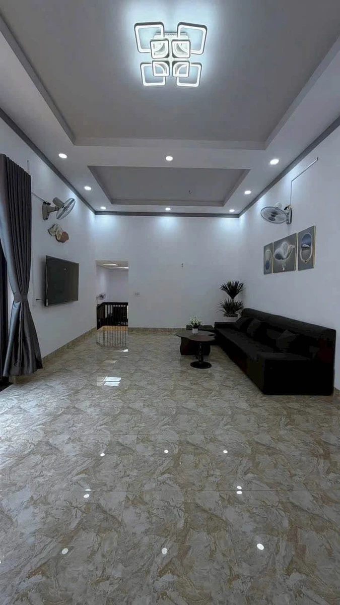 Bán nhà phố 2PN có view suối tại Bình Tân, 144m² - Ảnh thu nhỏ 2