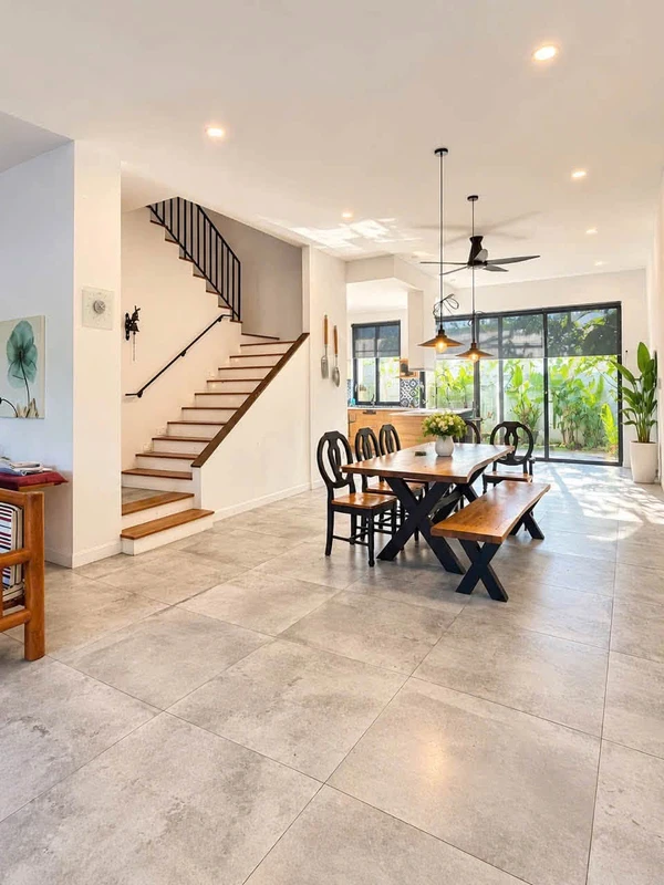 Bán villa 3 tầng mặt tiền Võ Nguyên Giáp Mỹ Khê 140m²