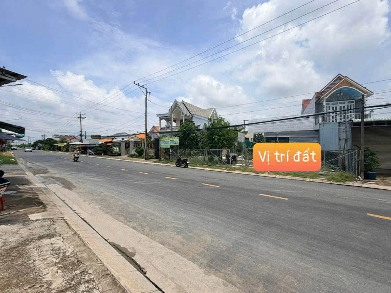 Bán đất mặt tiền TL832 300m2 giá 4,8 tỷ tại xã Nhựt Tảo, Tây Ninh - Ảnh 1