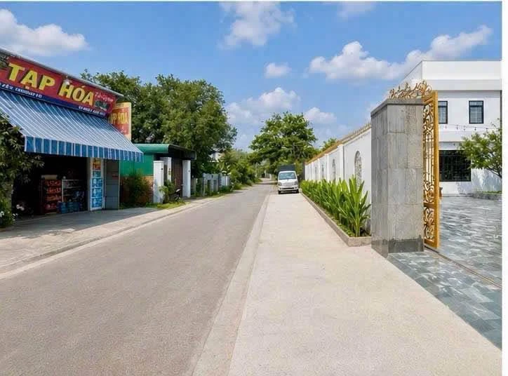 Nhà mặt tiền 5x25m, 3PN, 2WC, Nguyễn Trường Tộ, Bình Chánh - Ảnh 1