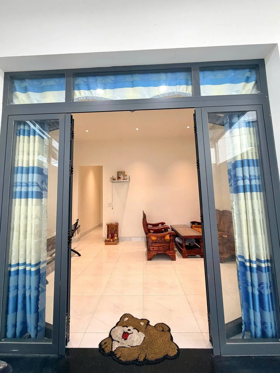 Bán nhà 2 phòng ngủ 110m² gần chợ Tân Trụ, Long An 1 tỷ 20 - Ảnh thu nhỏ 2