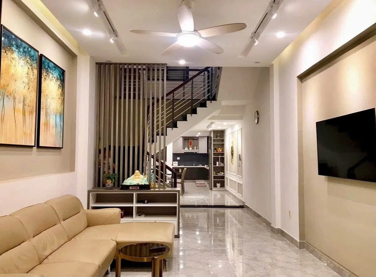Cho thuê nguyên căn mặt tiền 80m² 4PN Hải Châu Đà Nẵng - Ảnh thu nhỏ 2