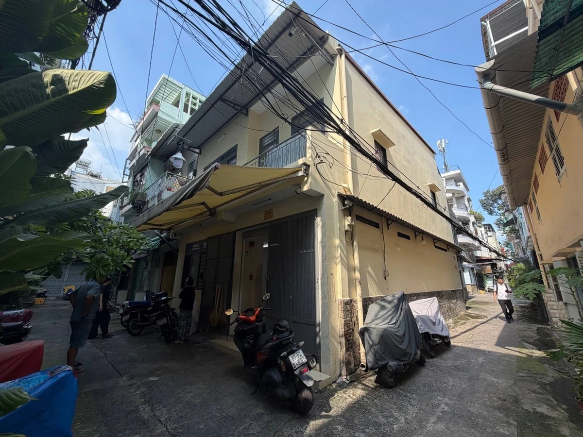 Bán lô góc 2 mặt hẻm xe hơi 70m² gần UEH, Q10 - 12.5 tỷ - Ảnh 1