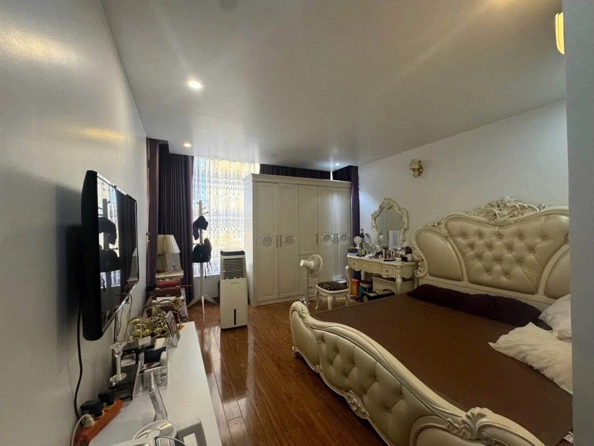 Nhà phố 50m2 x 4 tầng, gần Nhà hát Thành phố 5,5 tỷ - Ảnh thu nhỏ 2