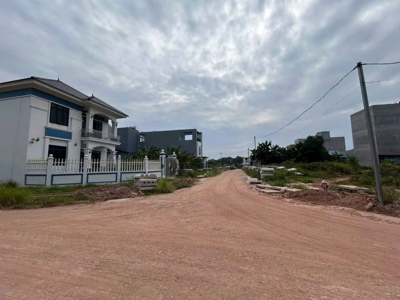Bán đất nền 100m² mặt tiền 5m Phổ Yên - Ảnh 1