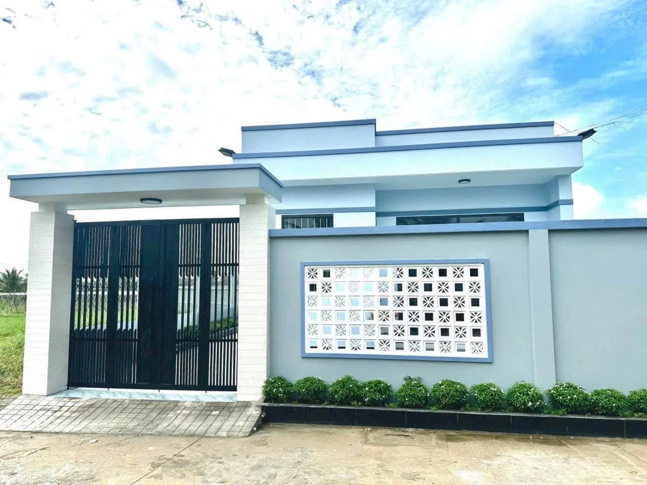 Bán nhà cấp 4 mặt tiền Đường Tỉnh 827D, 13.5x20m, xã Phú Ngãi Trị, Châu Thành, Long An - Ảnh 1
