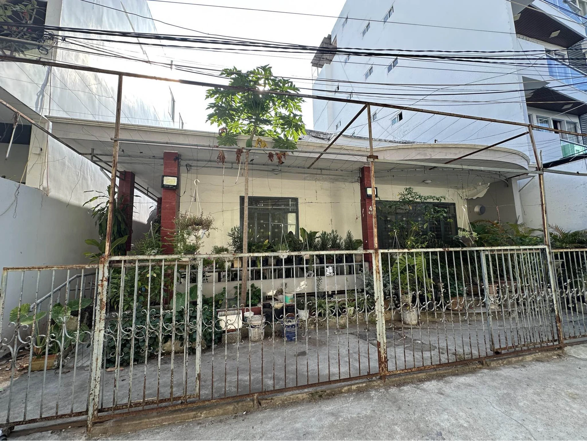 Bán đất tặng nhà gần biển Hòn Chồng Nha Trang 165m² - Ảnh 1