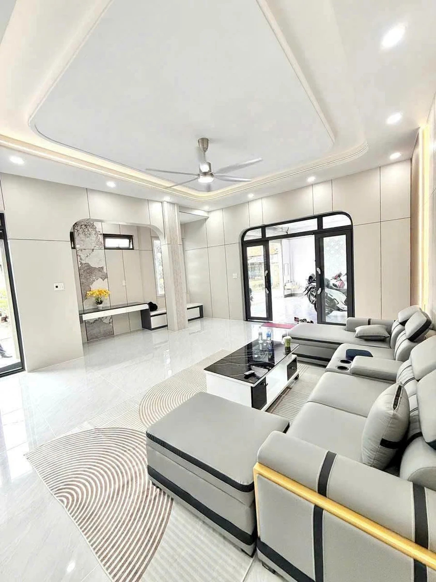 Bán nhà Dĩ An 140m² ngang 20m, 5.9 tỷ - Ảnh thu nhỏ 4