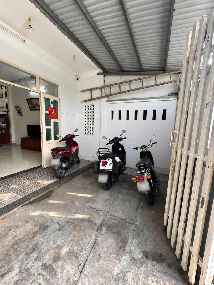 Bán nhà 2 tầng 120m2, 3 phòng ngủ, đường Ấp Bắc, Ngũ Hành Sơn, Đà Nẵng - Ảnh 1