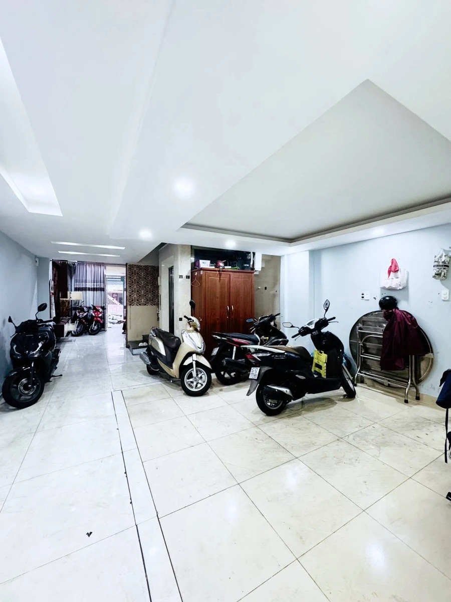 Bán căn hộ dịch vụ 5 tầng 117m2 có thang máy khu Phan Xích Long, Phú Nhuận giá 14,9 tỷ - Ảnh 1