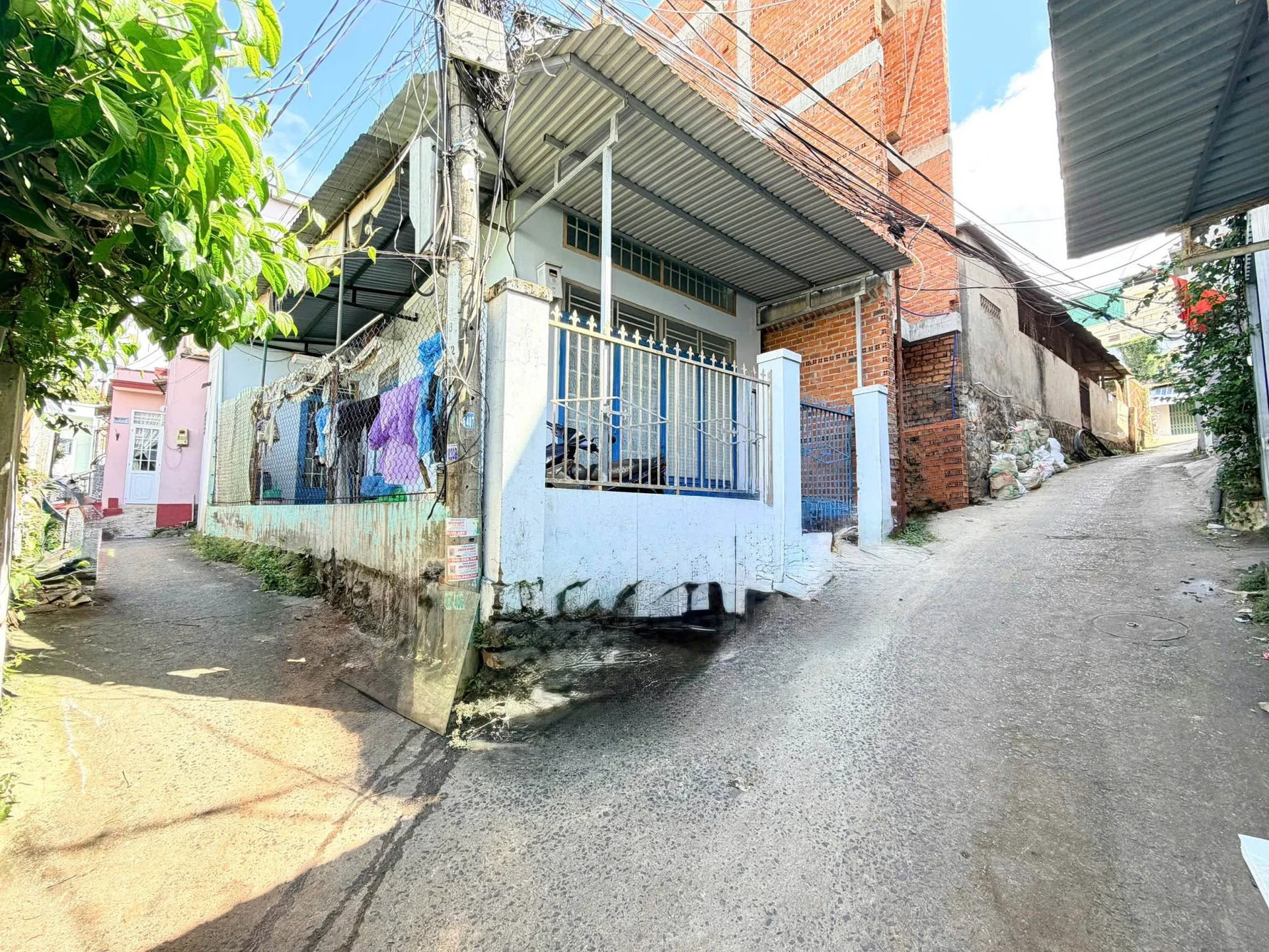 Bán nhà góc 2 mặt tiền 71.8m² Xô Viết Nghệ Tĩnh Buôn Ma Thuột - Ảnh 1