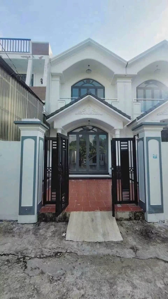 Bán nhà mái Thái 5x24, 121,5m2, 3PN 3WC giá 2,2 tỷ tại Mỹ Yên, Bến Lức - Ảnh 1