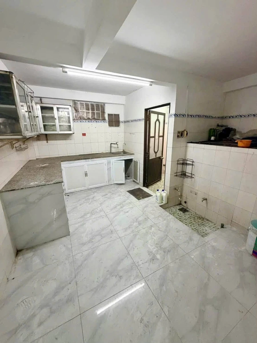 Bán nhà phố 5 tầng 5PN 56m2 mặt tiền Bùi Minh Trực - Ảnh thu nhỏ 3