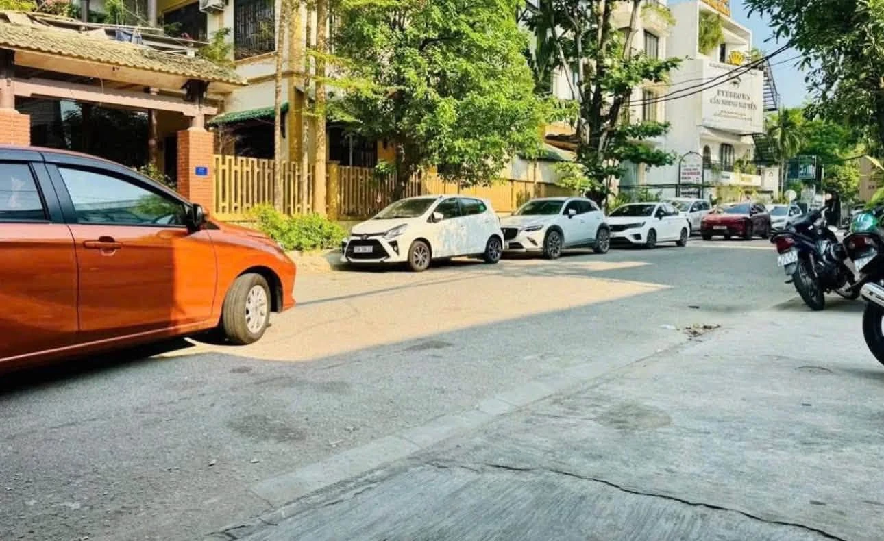 Nhà 2 tầng mặt tiền Nguyễn Lương Bằng, 115m², 10 tỷ, Huế - Ảnh 1