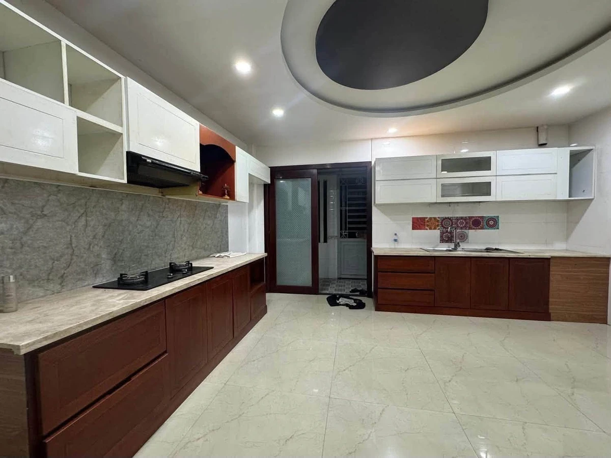 Bán nhà 3 tầng mặt tiền 274m2 Đà Nẵng 16 tỷ - Ảnh thu nhỏ 3