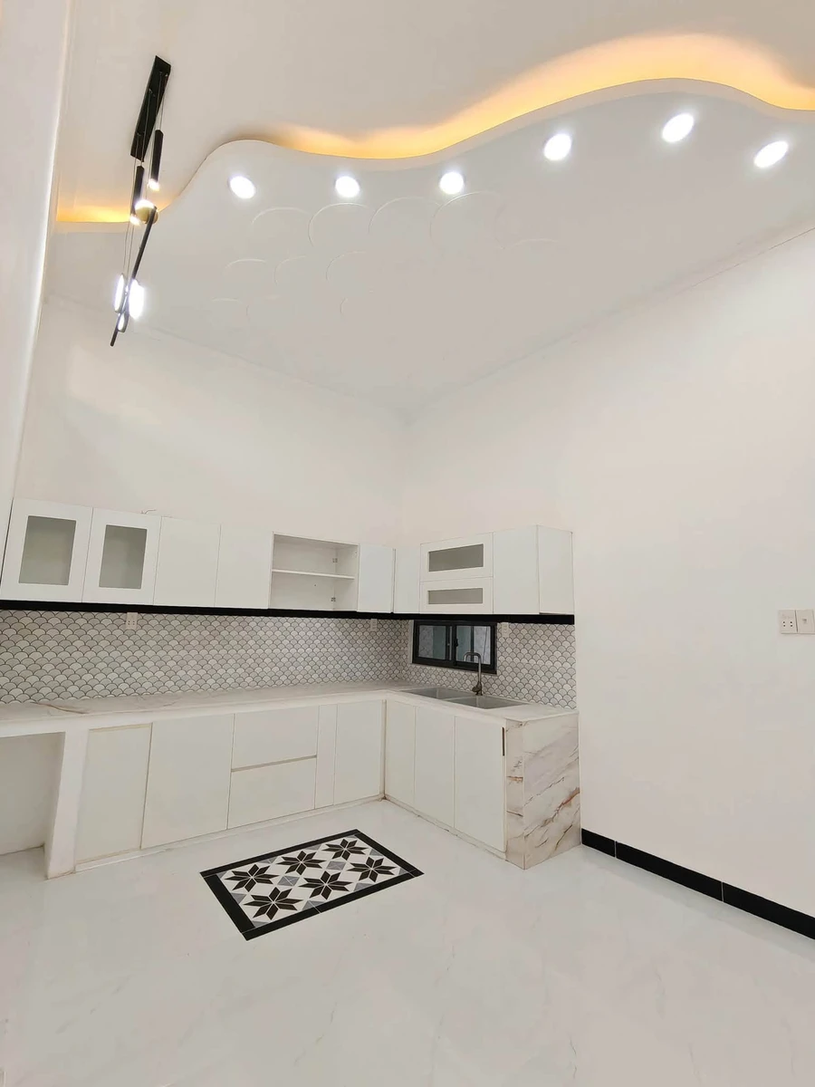Bán nhà tân cổ điển 5x28m, 3PN 3WC hẻm Trịnh Phong Đáng, giá 1,39 tỷ - Ảnh thu nhỏ 3