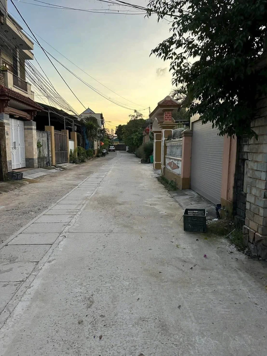 Bán nhà cấp 4 Lê Lợi Q.1, 197m2, giá 1 tỷ 4 - Ảnh thu nhỏ 2