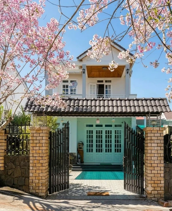 Bán nhà phố 183m² Đà Lạt, 3PN, 8,6 tỷ