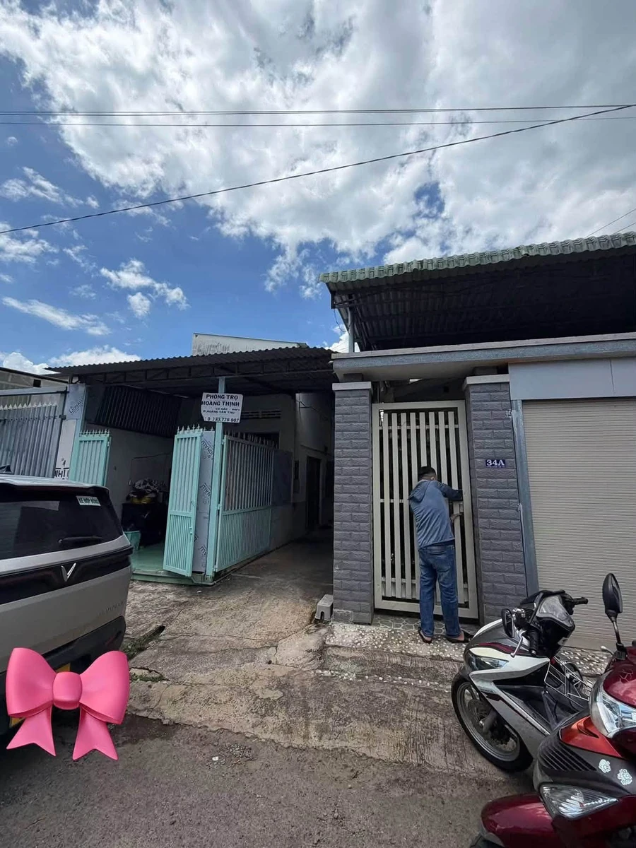 Bán dãy 17 phòng trọ kèm nhà mái Thái, gần 500m2 thổ cư sổ riêng, trung tâm Long Khánh - Ảnh thu nhỏ 2