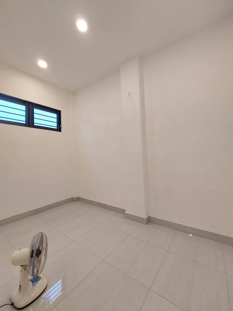 Nhà phố bán 6 tỷ, 3PN, 6x14m, hẻm ô tô 8m, Quận 1 - Ảnh 1
