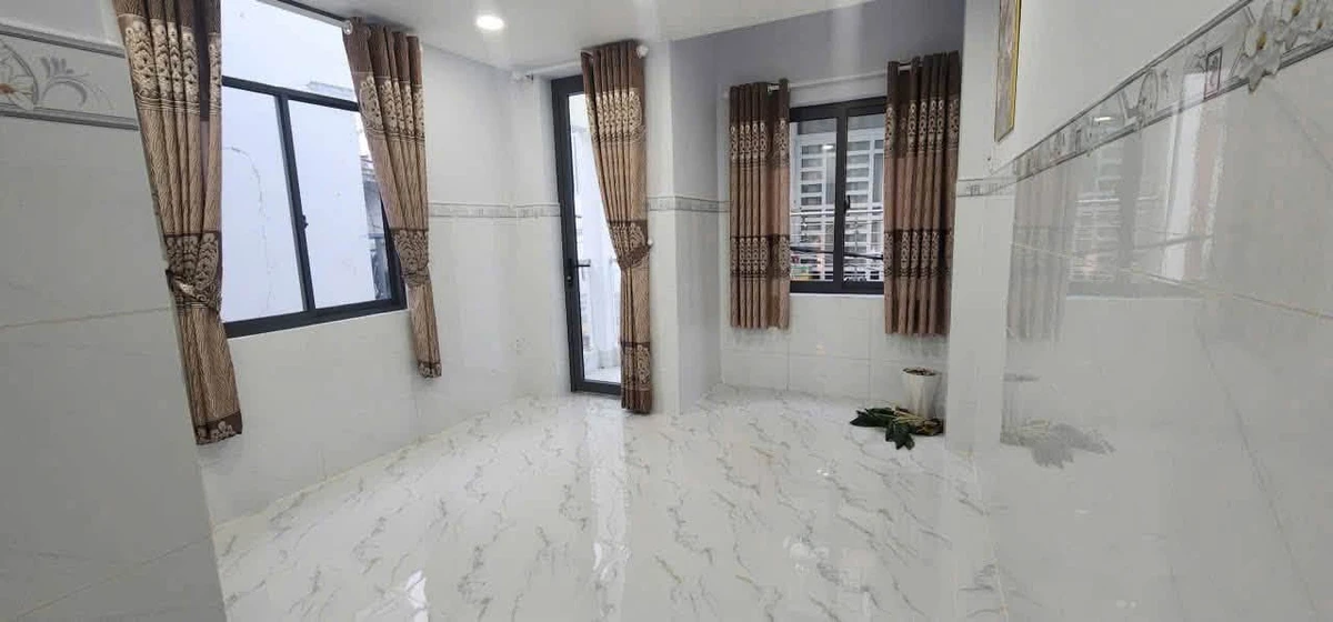 Bán nhà hẻm góc 2PN 3WC Lạc Long Quân Tân Bình 4 tỷ - Ảnh thu nhỏ 5