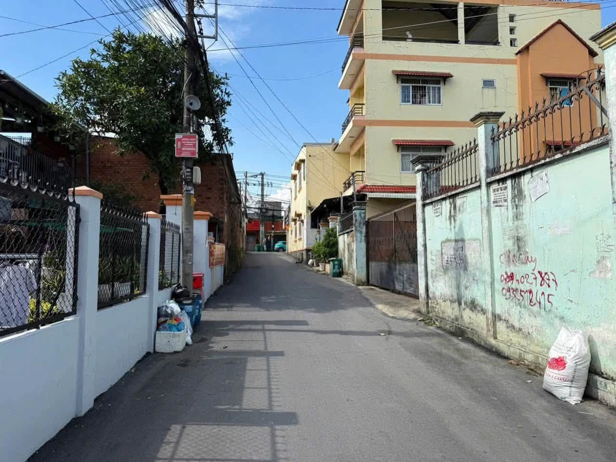 Bán lô đất Nguyễn Văn Tăng Quận 9, 196m2 - Ảnh thu nhỏ 3
