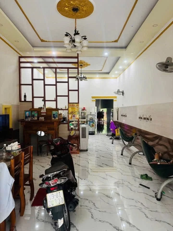 Bán nhà 3 phòng ngủ 100m² Nguyễn Công Hoàn 1 tỷ 300 triệu - Ảnh thu nhỏ 2