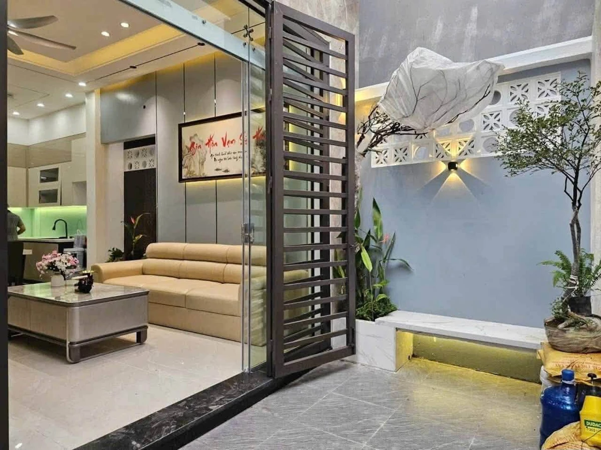 Bán nhà 3 tầng 3PN Lê Thanh Nghị Hải Dương, 50m2, 2 tỷ - Ảnh thu nhỏ 2