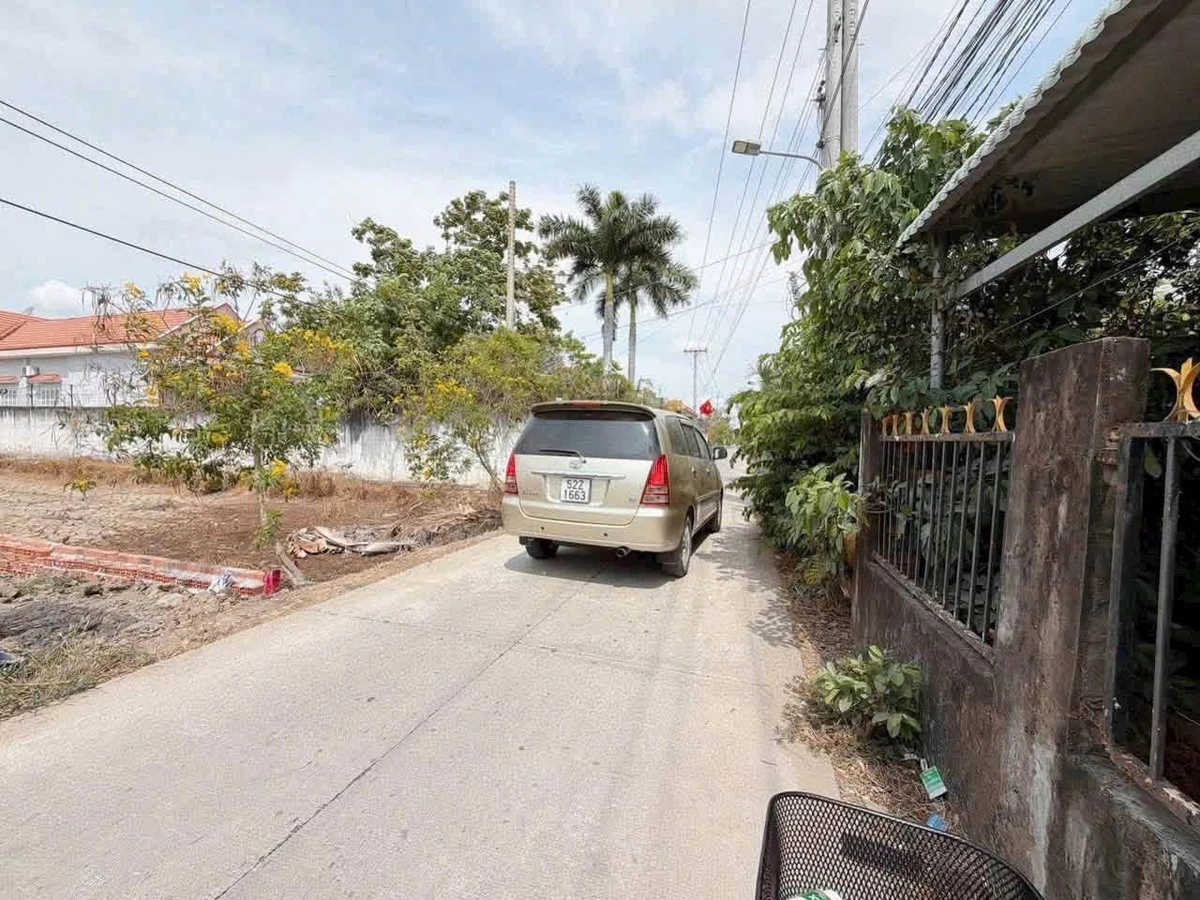 Nhà cấp 4 bán 2 phòng ngủ 100.8m² Vĩnh Tây Long An 1 tỷ 700 triệu - Ảnh 1