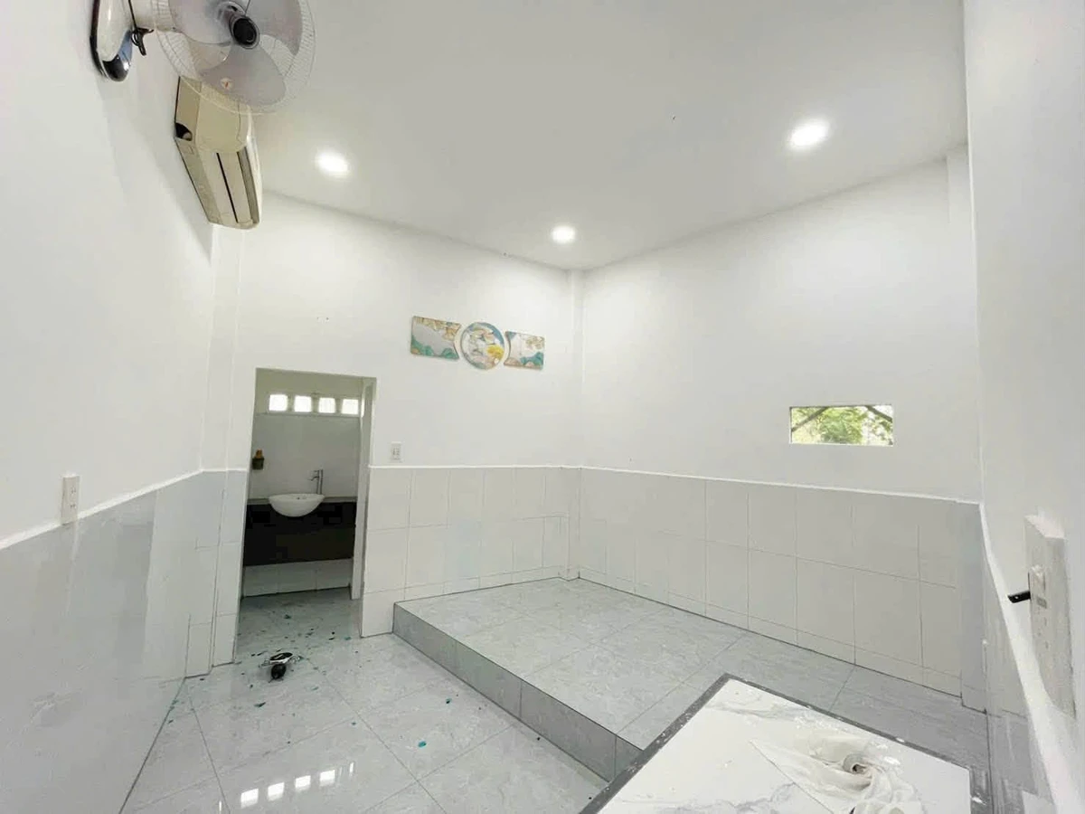 Bán nhà 88m2 3PN 3WC Đức Hoà Long An 1 tỷ 480 triệu - Ảnh thu nhỏ 5
