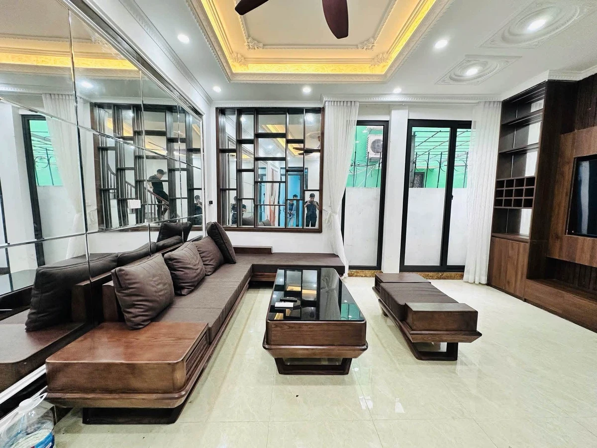 Bán nhà 3 tầng Cầu Giấy 50m, 3 phòng ngủ, 9,5 tỷ - Ảnh 1