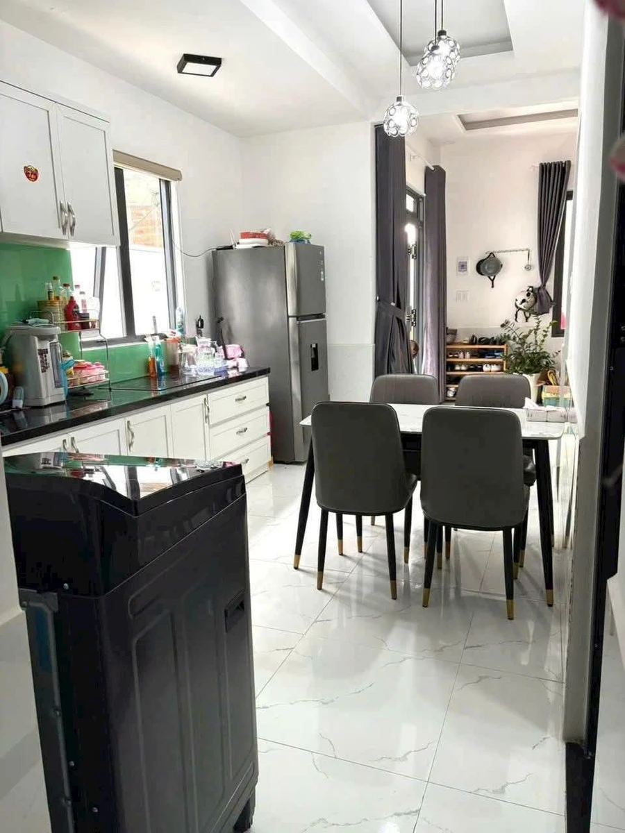 Bán nhà sổ riêng xây dựng hẻm 27 Lê Hồng Phong, 75m2, 2 phòng ngủ, giá 3,6 tỷ, Đà Lạt - Ảnh thu nhỏ 3