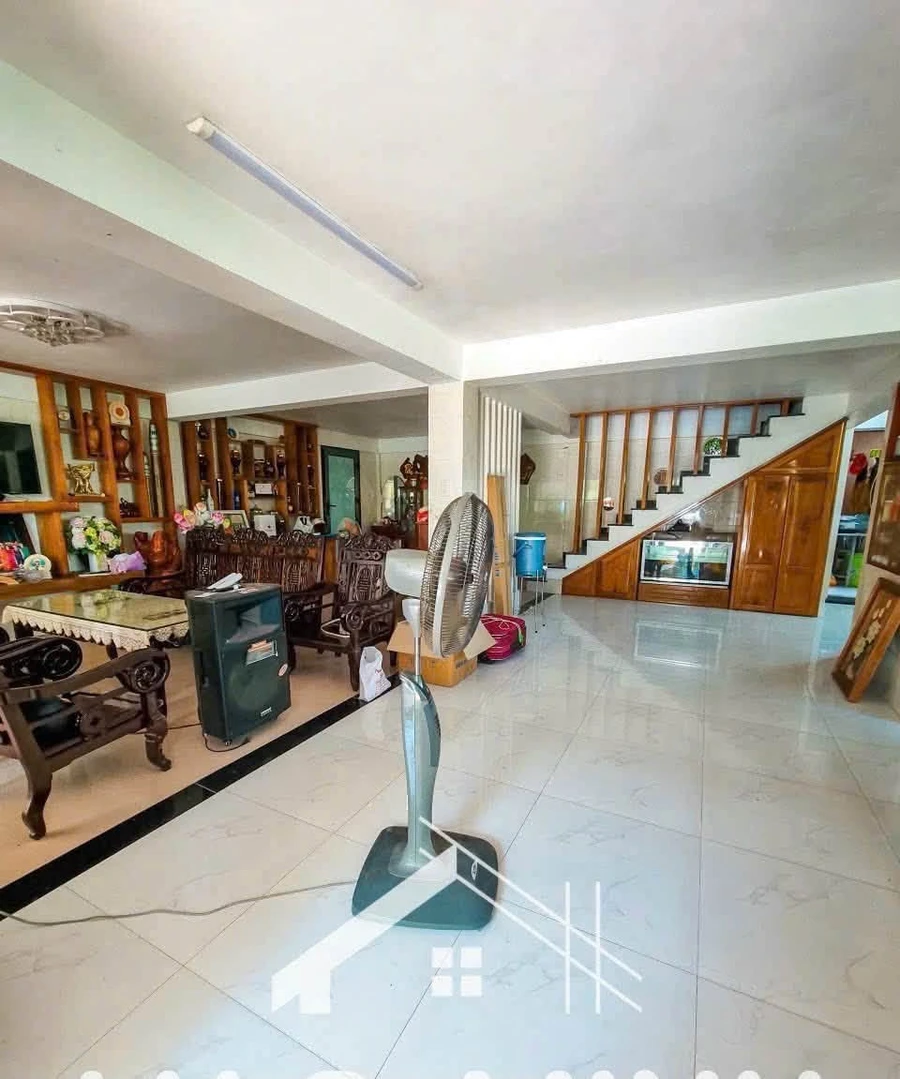 Biệt thự 3 tầng sân vườn mặt tiền Diệu Quang Huế 373m2 9 tỷ - Ảnh thu nhỏ 3