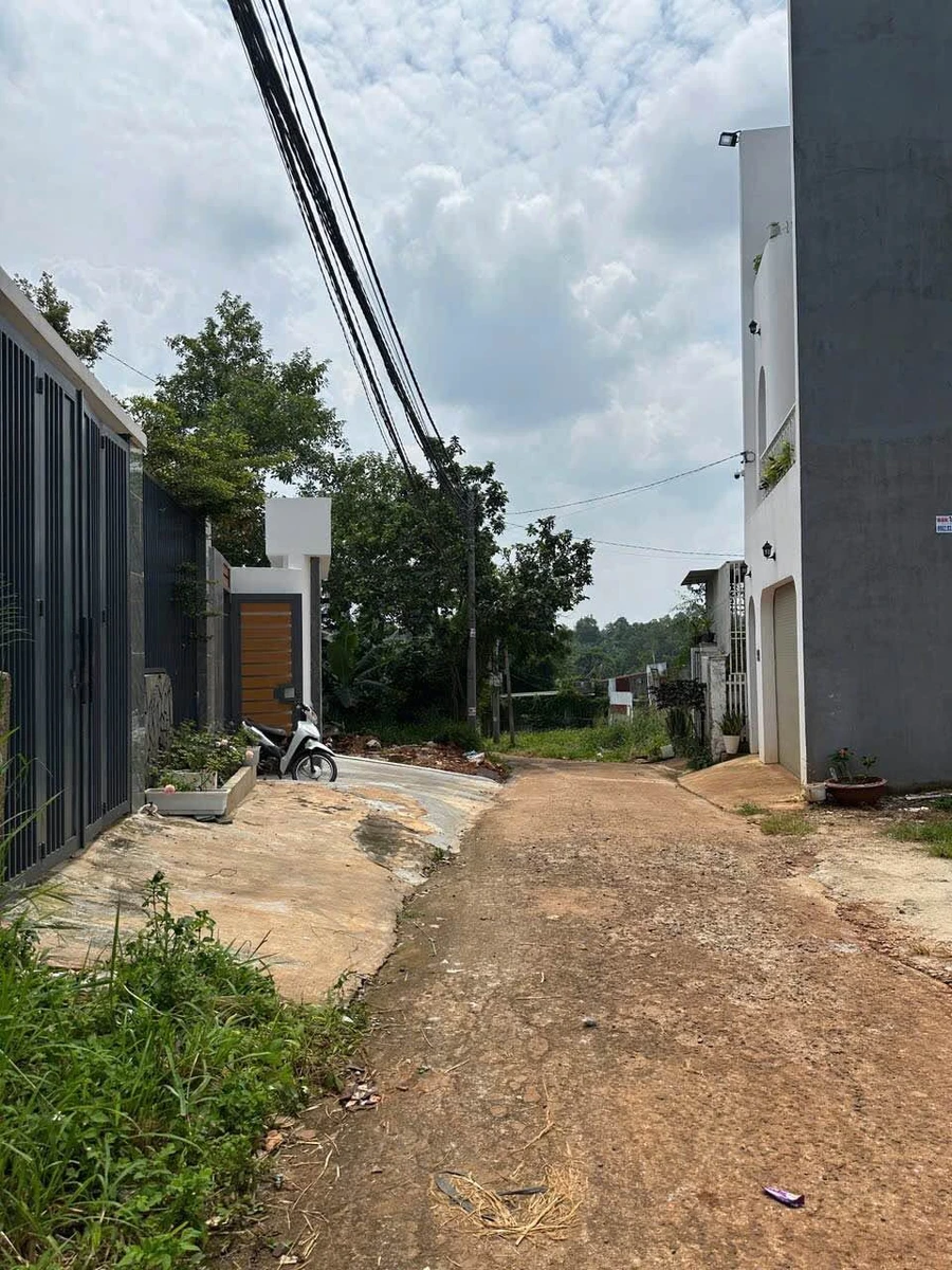 Bán gấp lô đất 8x13m hẻm Phùng Hưng, đối diện Đại học Tây Nguyên, Buôn Ma Thuột - Ảnh thu nhỏ 3