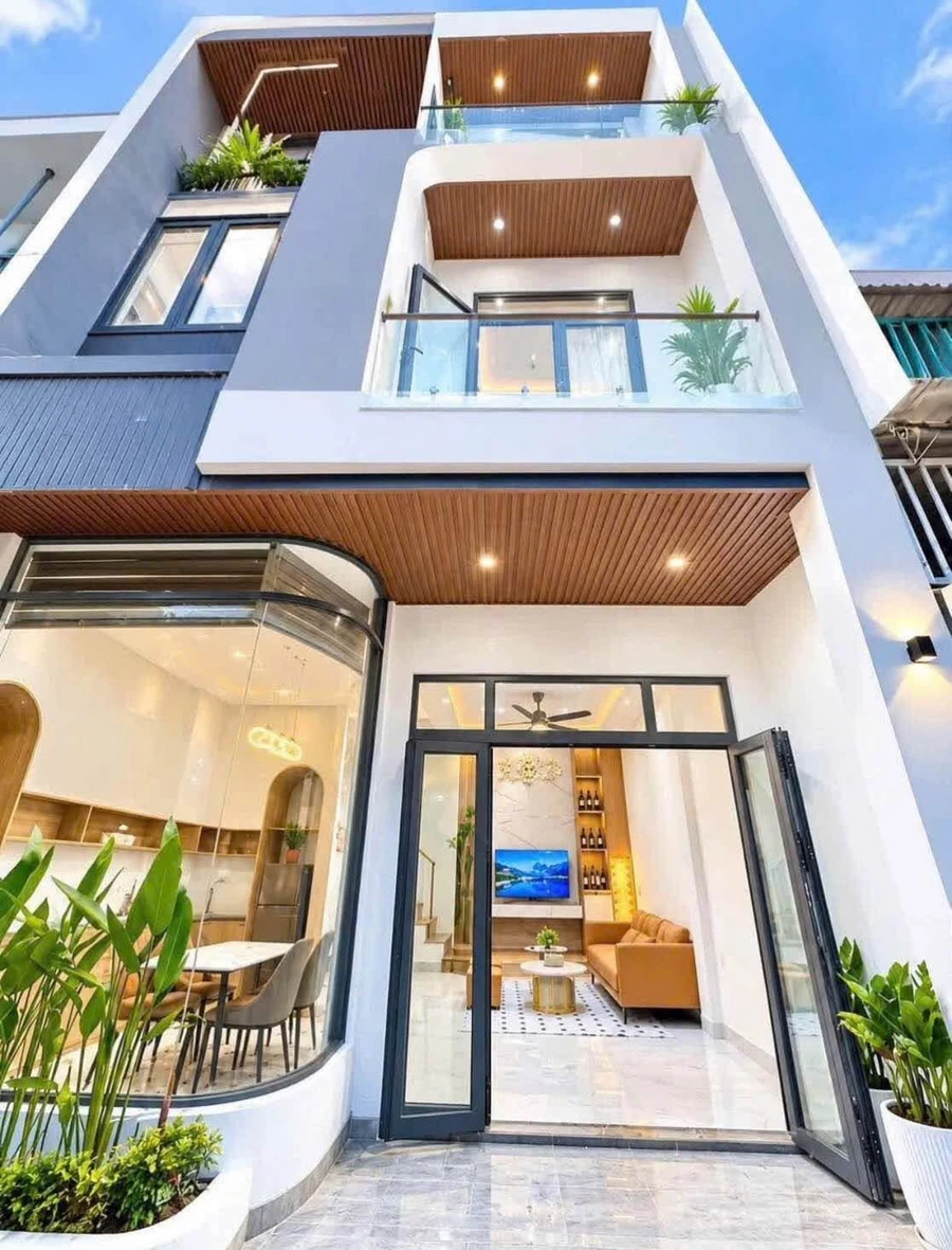 Bán nhà 3 tầng 42m² full nội thất Quy Nhơn 3,4 tỷ - Ảnh 1