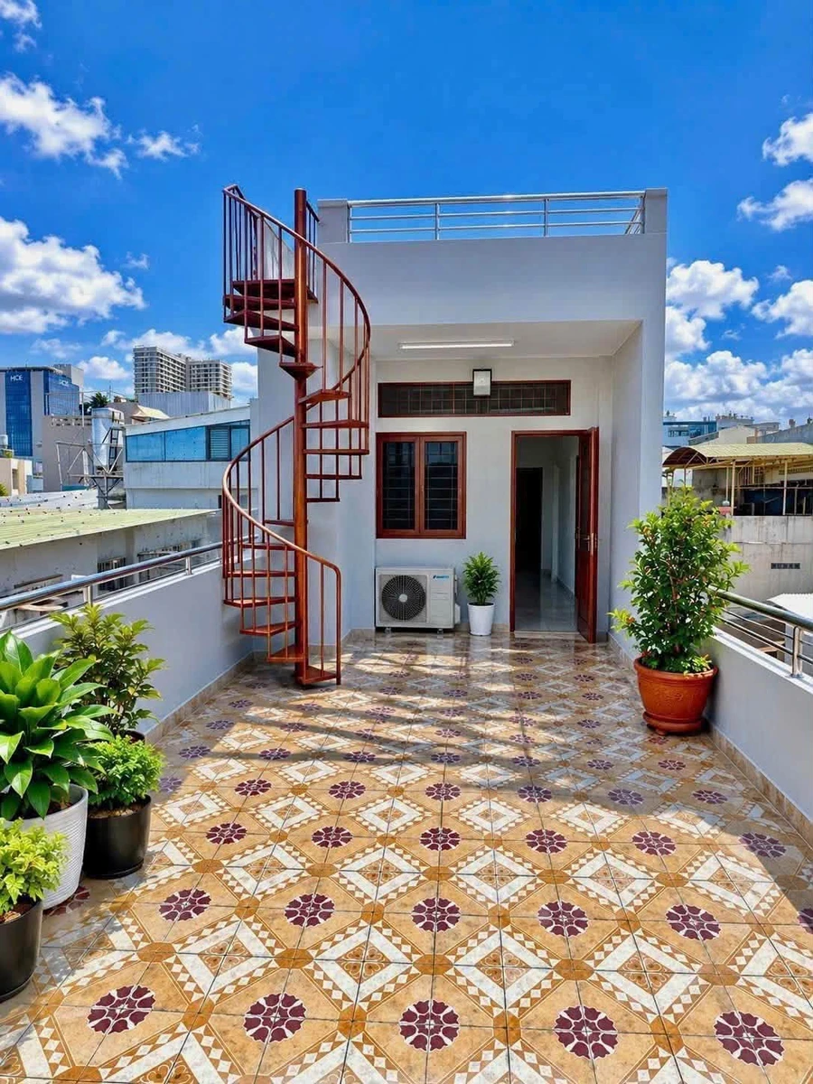 Bán nhà Nguyễn Chí Thanh Q11, 63m², 3 tầng, 5PN, 7.9 tỷ - Ảnh thu nhỏ 4