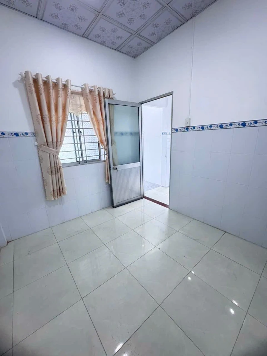 Bán nhà 1 trệt 1 lầu 3PN 136m² Phú Tân 1 tỷ 250 triệu - Ảnh thu nhỏ 5