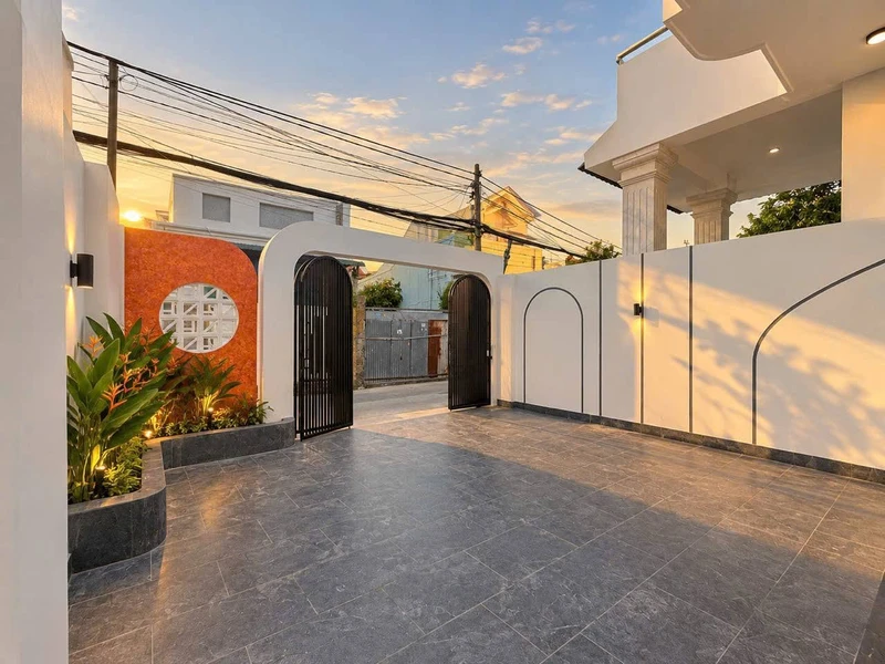 Bán nhà 1 trệt 1 lầu mới 100% 3 PN Phan Thiết 108m²