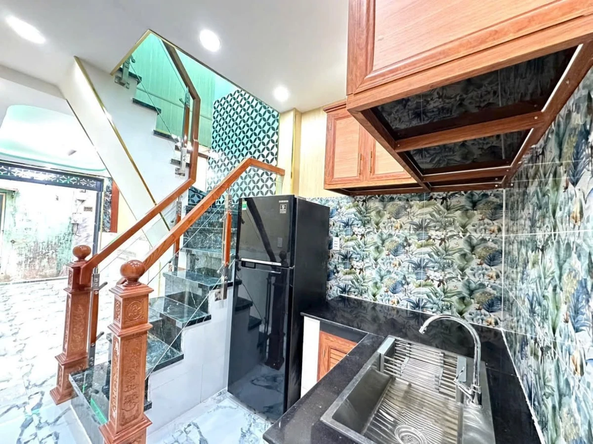 🔥Cần bán nhà 50m2, 2 tầng, giá 3,1 Tỷ, cách hẻm xe tải 30m. - Ảnh 1