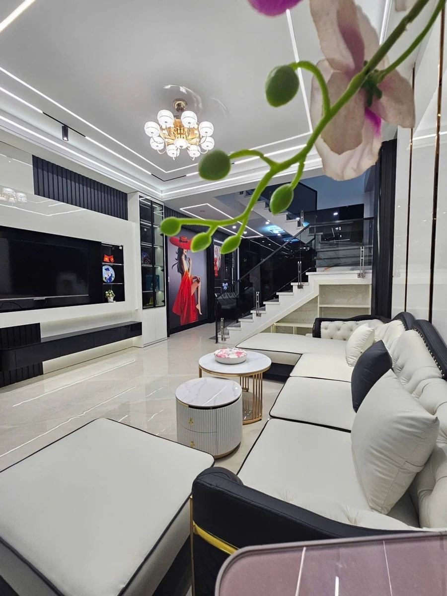 Bán nhà 4 tầng 50m² ngõ 168 Hồ Sen Quận 1 - Ảnh thu nhỏ 4