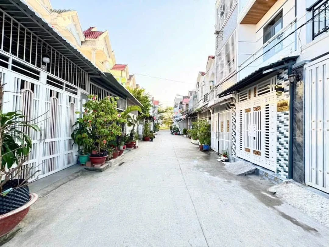 Bán nhà 3x11m 4PN 3WC Đào Tông Nguyên Nhà Bè 2.85 tỷ - Ảnh 1