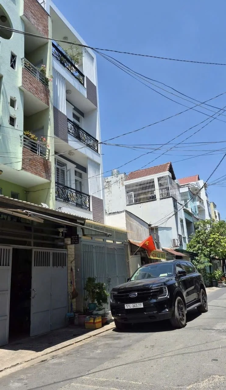 Bán nhà hẻm xe tải 8m, 68m² Gò Vấp - 9 tỷ - Ảnh 1