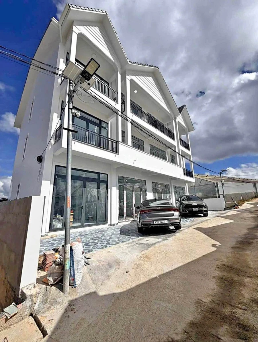 Bán nhà Đà Lạt 163m² 4 phòng ngủ, giá 4,3 tỷ - Ảnh 1