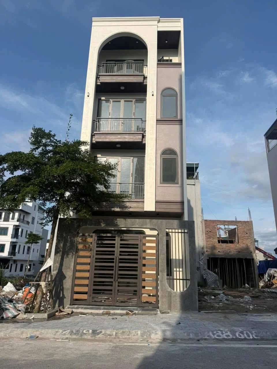 Nhà 4 tầng 75m2 Khu TĐC Cao Thắng Thủ Đức - Ảnh 1