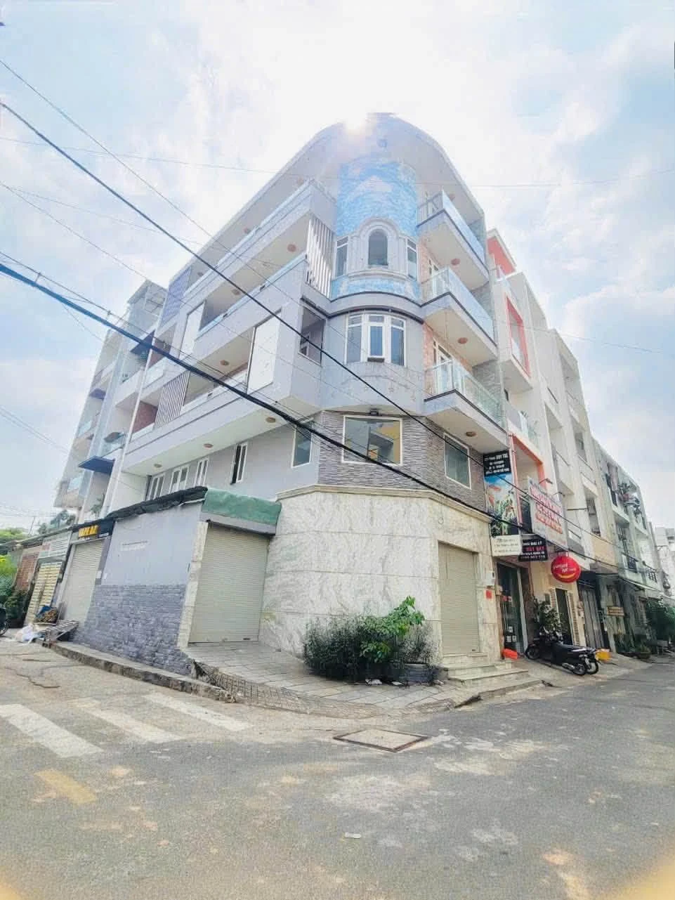 Bán nhà góc 2 mặt tiền Tân Thành, Tân Phú 97m² giá 14,9 tỷ - Ảnh 1